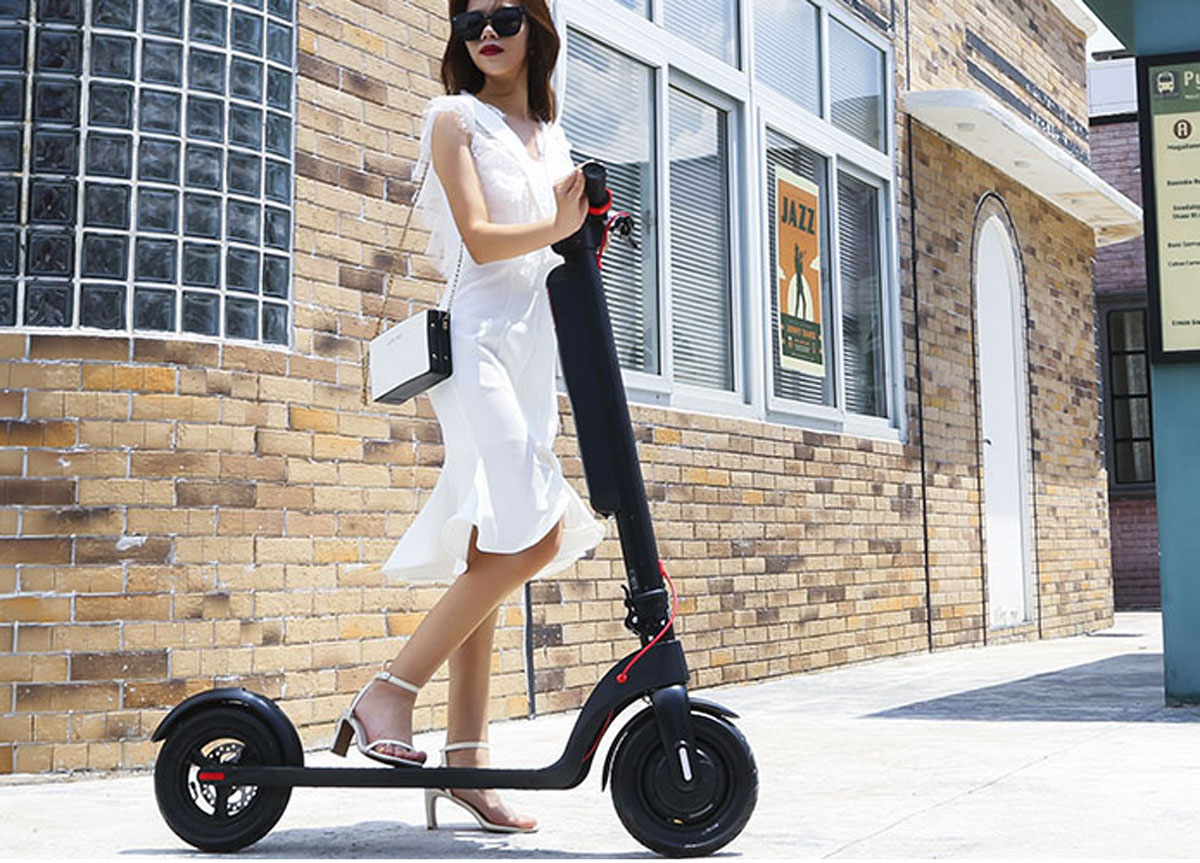 Gli scooter elettrici saranno di serie sulle strade