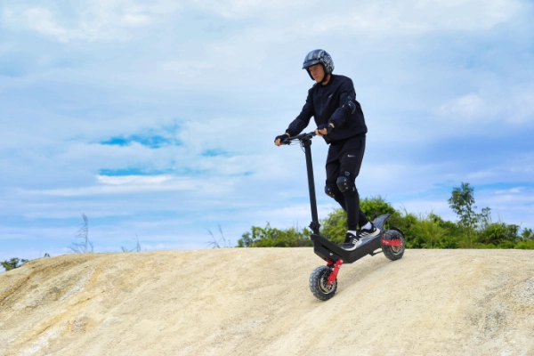 Long Range Off Road Electric Kick Scooter