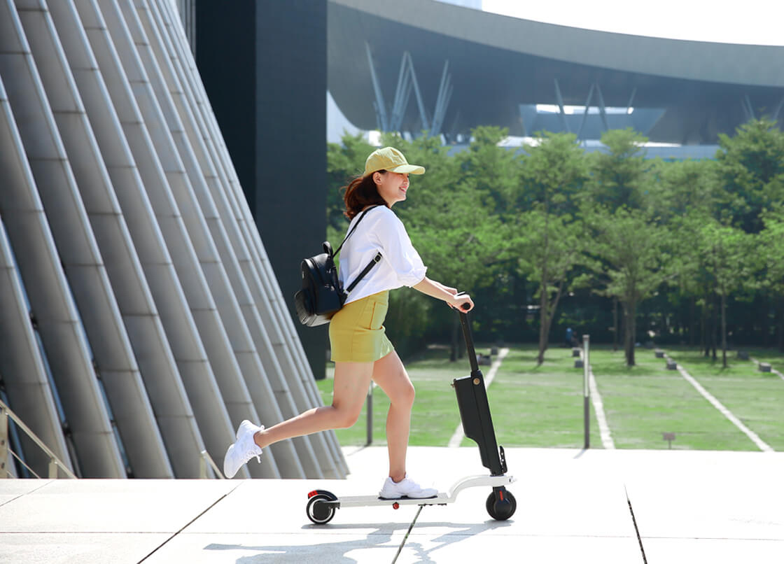 SUGGERIMENTI PER GUIDARE UN E-SCOOTER IN UNA NUOVA CITTÀ